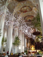 Munich church + art.